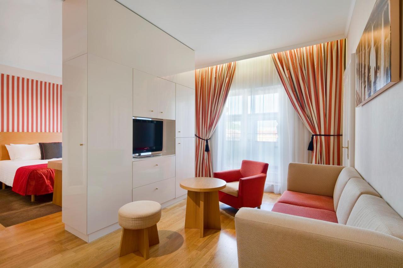 Junior Suite,1286886568:JPEG