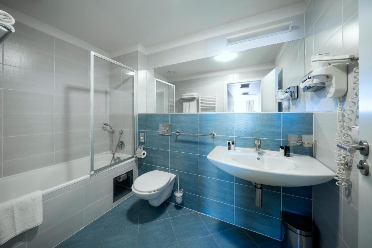 Superior Quadruple Room,1294350727:JPEG