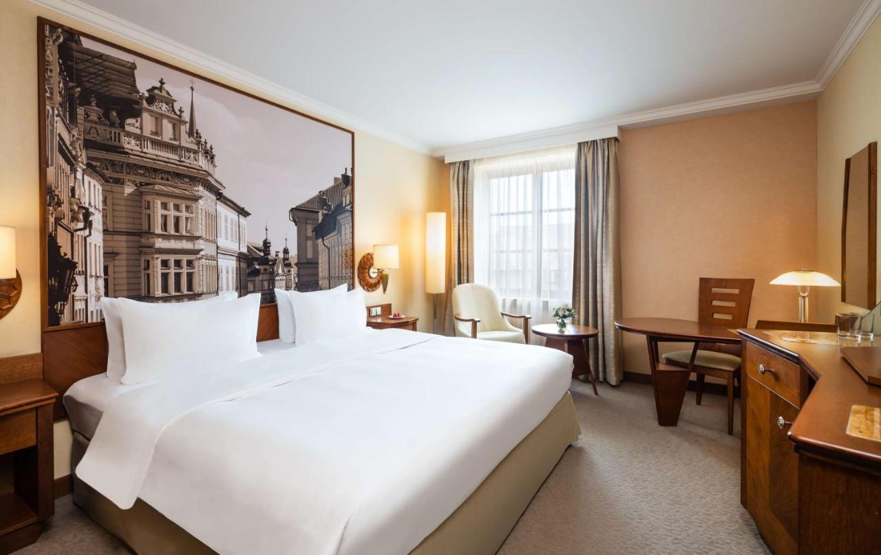 Deluxe King Room,1558280026:JPEG