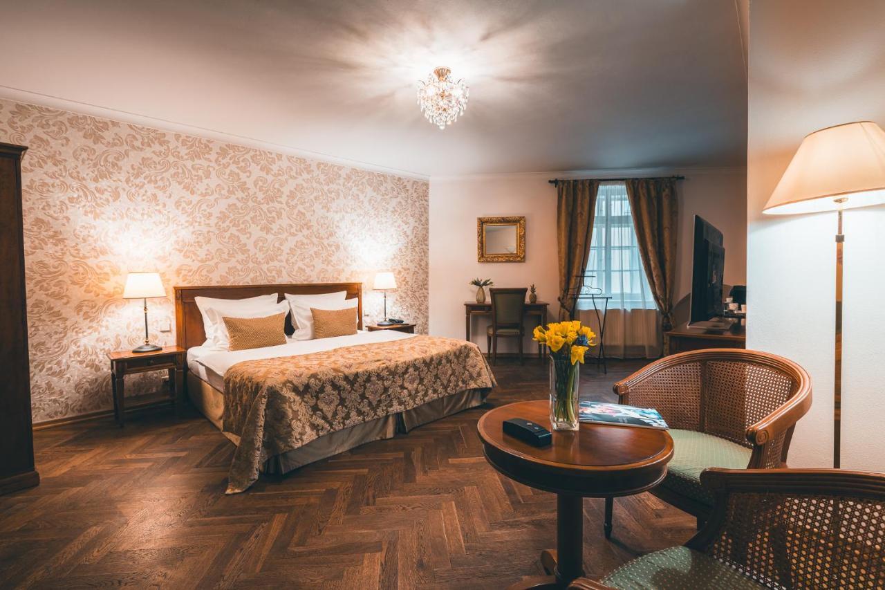Deluxe Double Room,1498729345:JPEG