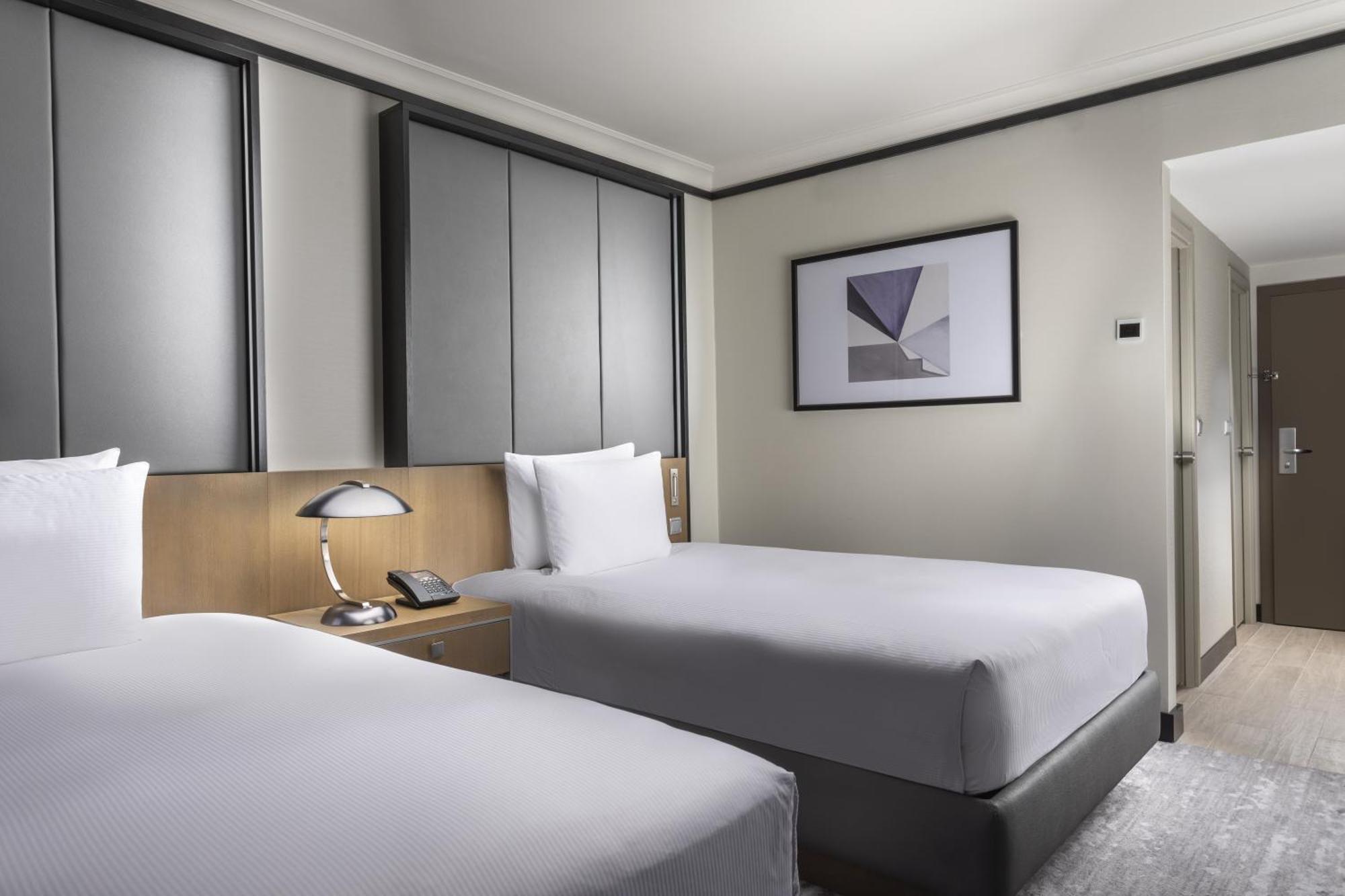 Twin Room,1746830839:JPEG