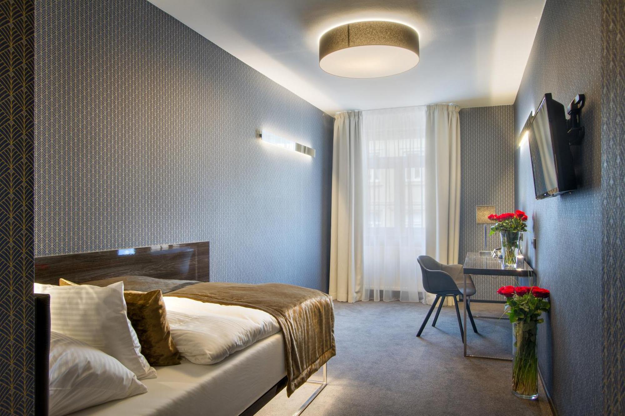 Standard Single Room,1705561759:JPEG
