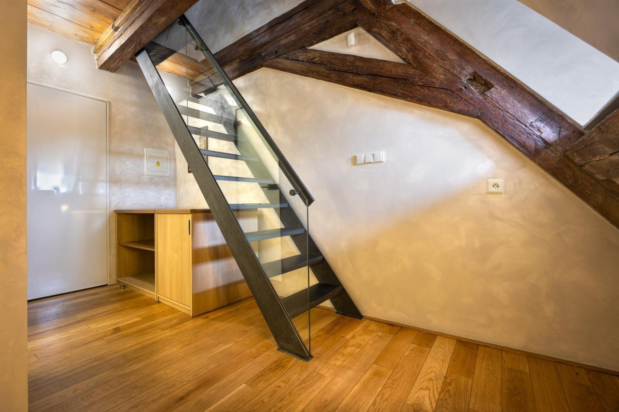 Duplex Double Room Attic