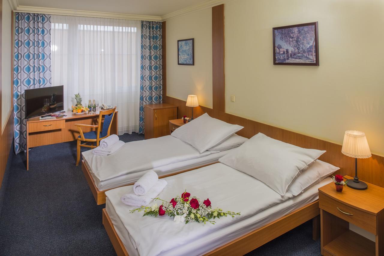 Standard Double or Twin Room,1709613974:JPEG